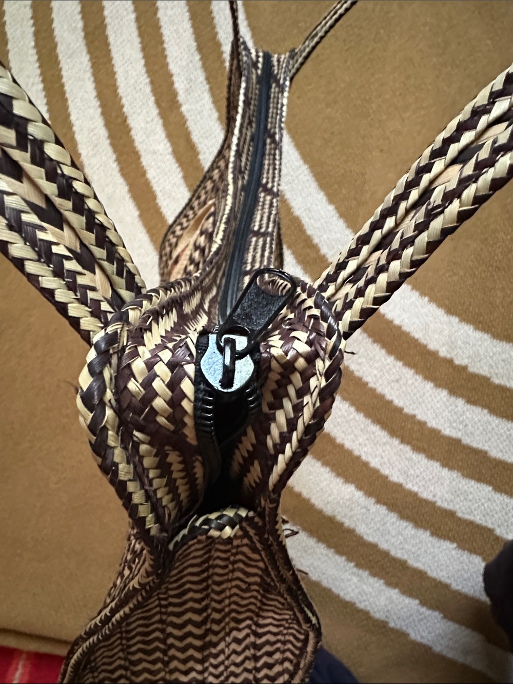 Hand-crafted handbag - Picture 5 of 8